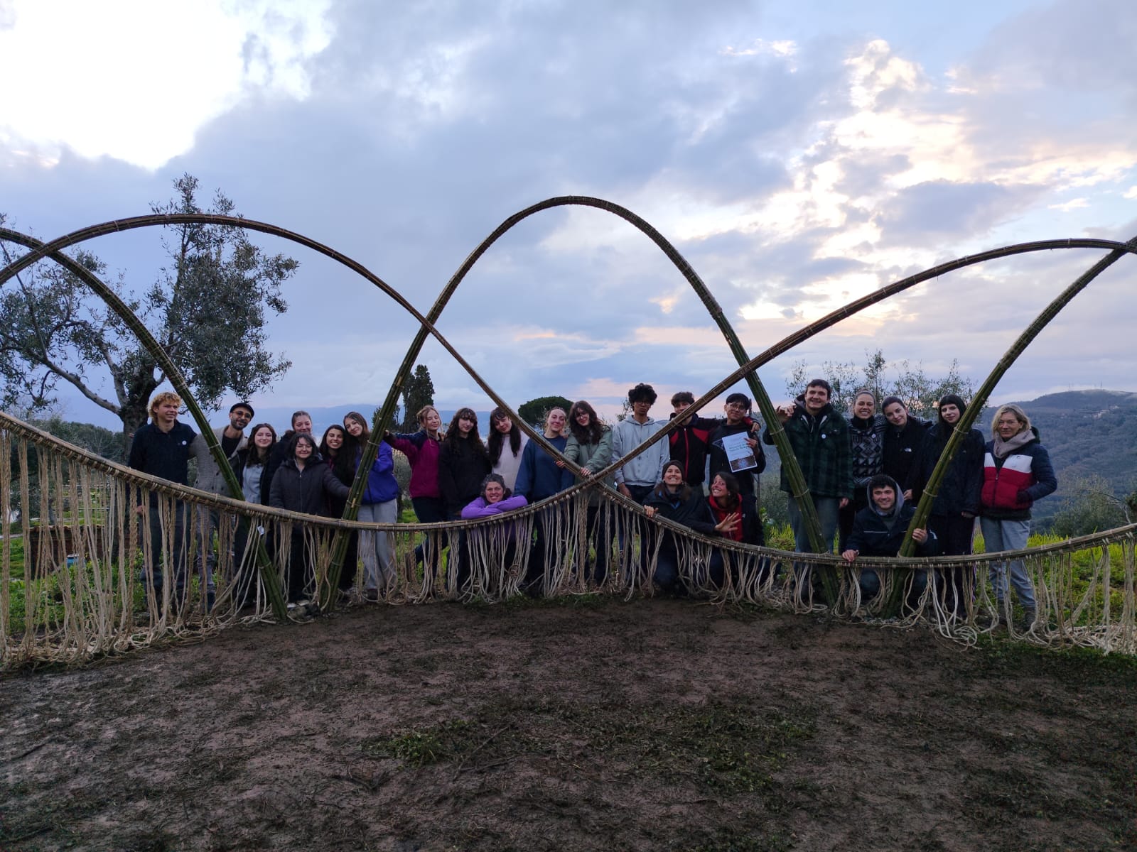 Workshop di costruzione con bambù a Gaya