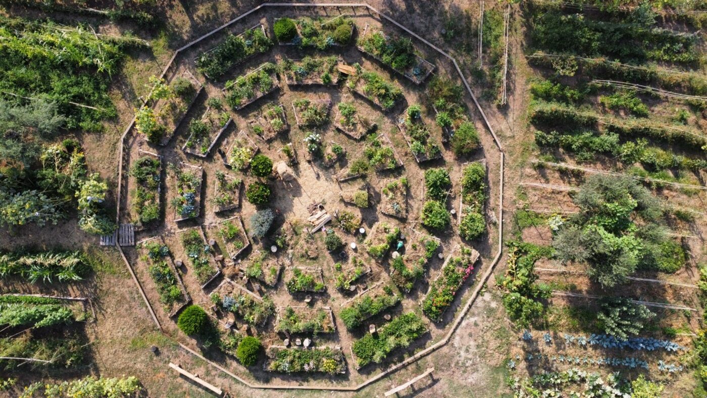 L'orto sinergico zodiacale di Gaya, disegnato a mandala